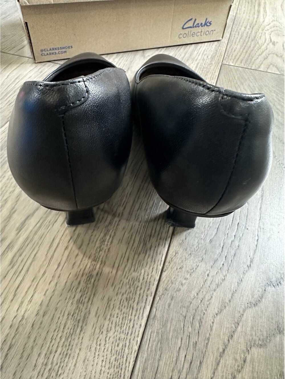 EUC Clarks Collection Kepley Vine Pumps Black Leather Size 9M w/box 2 inches - Picture 10 of 10
